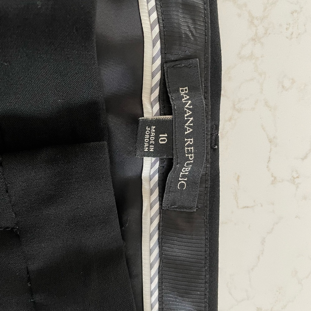 Banana Republic Black Ankle Cropped Pants - Avery